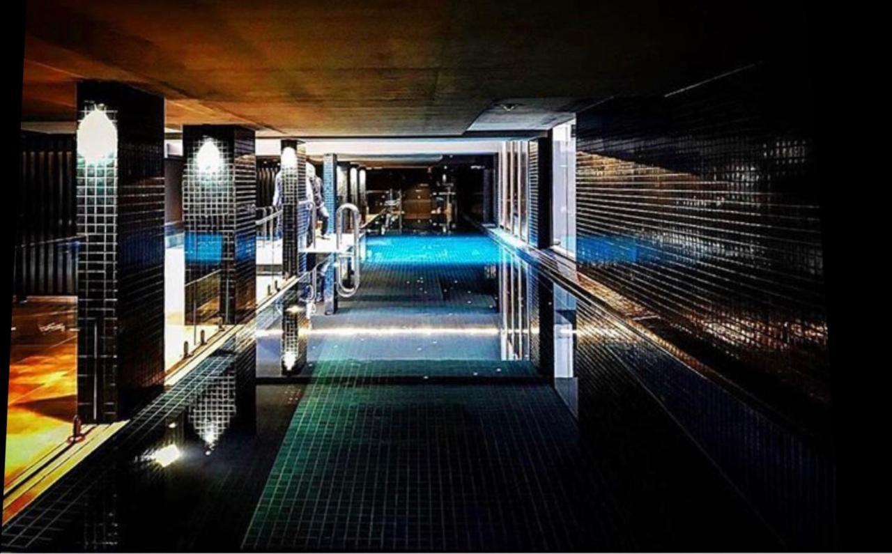 Midnight Luxe 1Br 1Bath Apartment 104 In The Heart Of Braddon Pool Sauna Secure Parking Wine Wifi Canberra Luaran gambar